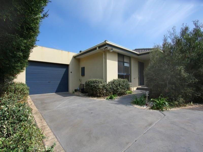 2/2 Iluka Street, Safety Beach VIC 3936