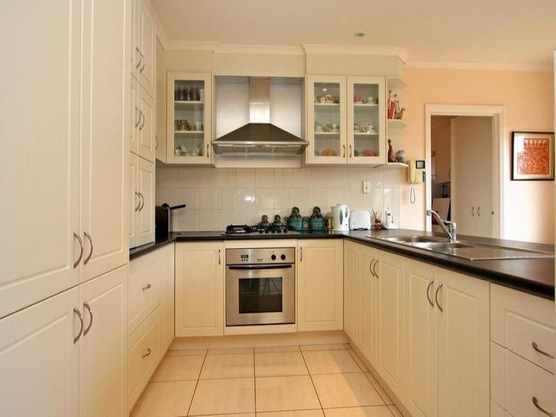 2/2 Iluka Street, Safety Beach VIC 3936