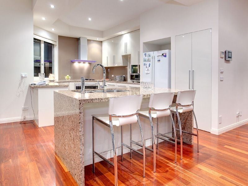 17 Stanley Crescent, Mount Martha VIC 3934