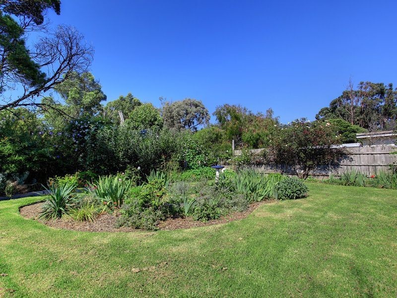 22 Barrow Street, Mount Martha VIC 3934