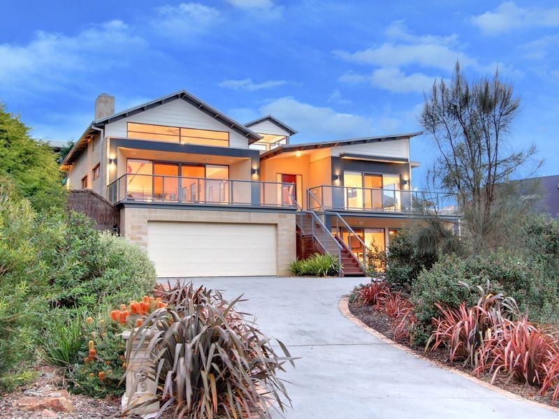 19 Rockleigh Drive, Mount Martha VIC 3934