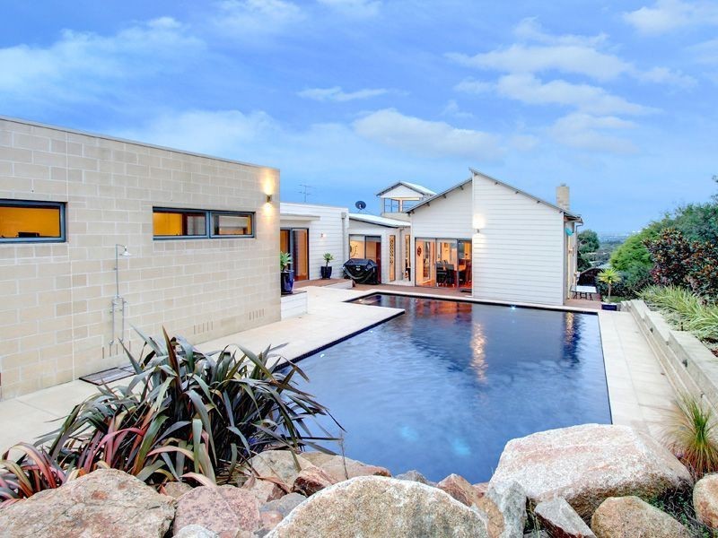 19 Rockleigh Drive, Mount Martha VIC 3934