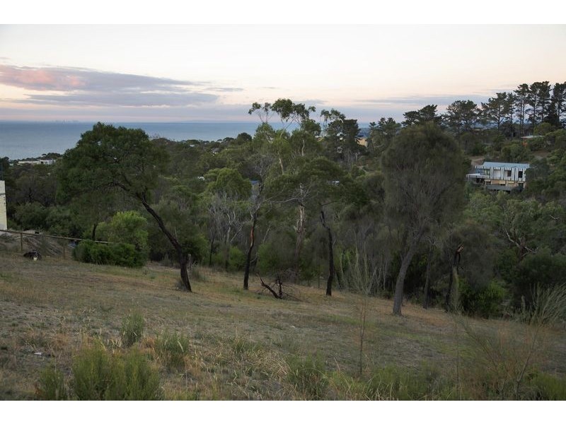 6 Rockleigh Drive, Mount Martha VIC 3934