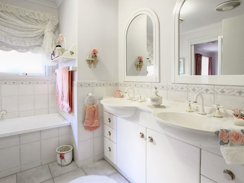 2/2 Kuranga Court, Mornington VIC 3931