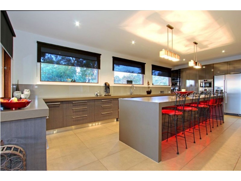 12 Clearwater Close, Mount Martha VIC 3934