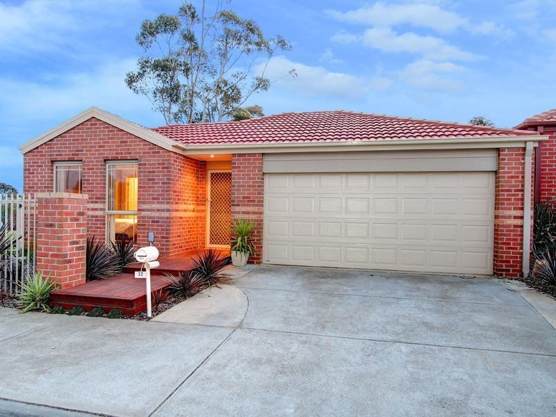 32 Meadow Crest Circuit, Mount Martha VIC 3934