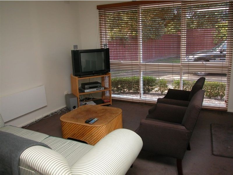 4/9 Leicester Avenue, Mount Eliza VIC 3930