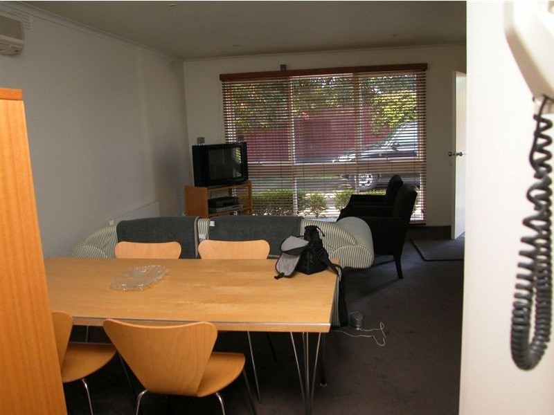 4/9 Leicester Avenue, Mount Eliza VIC 3930