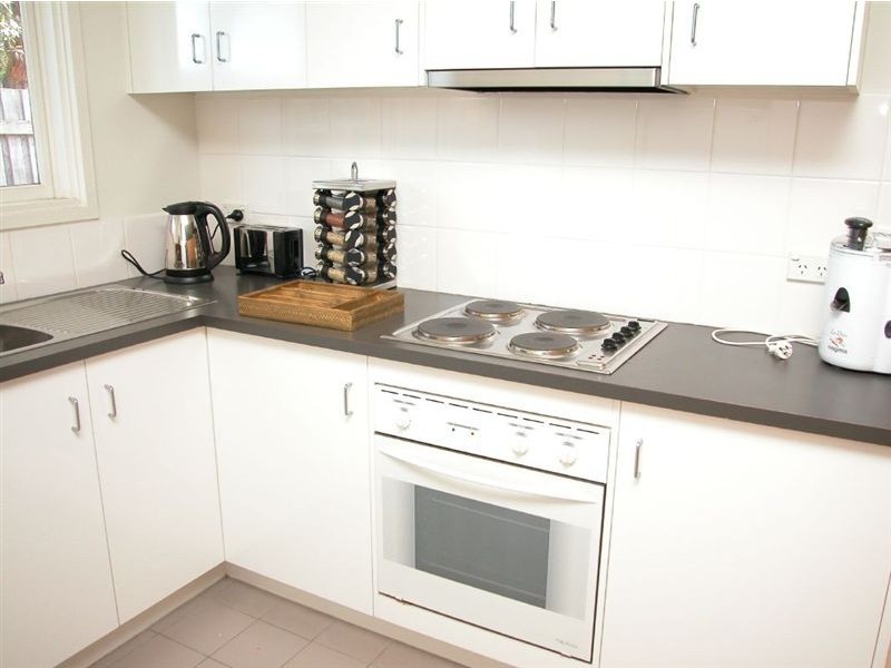 4/9 Leicester Avenue, Mount Eliza VIC 3930