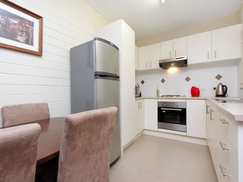 2/162 Canadian Bay Road, Mount Eliza VIC 3930