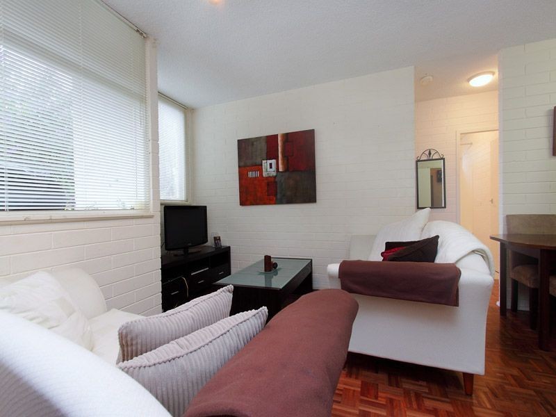 2/162 Canadian Bay Road, Mount Eliza VIC 3930