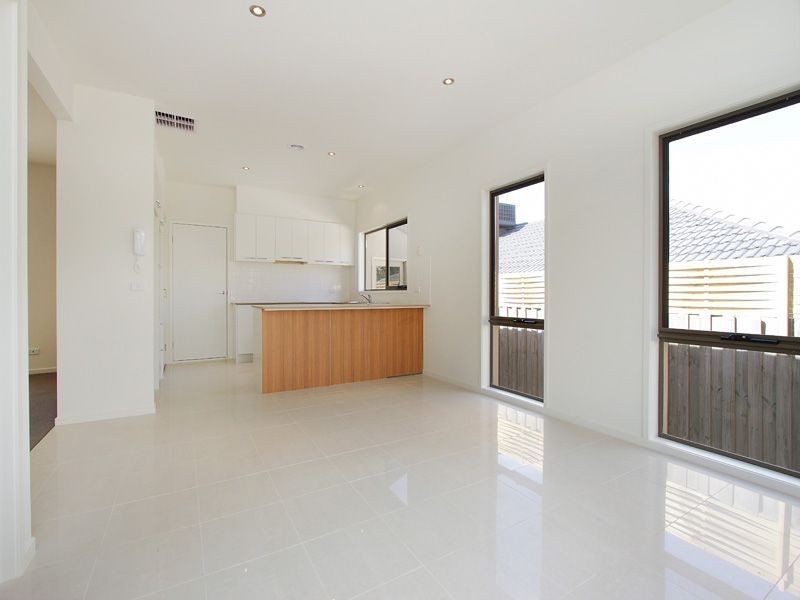 2/34 Colstan Court, Mount Eliza VIC 3930