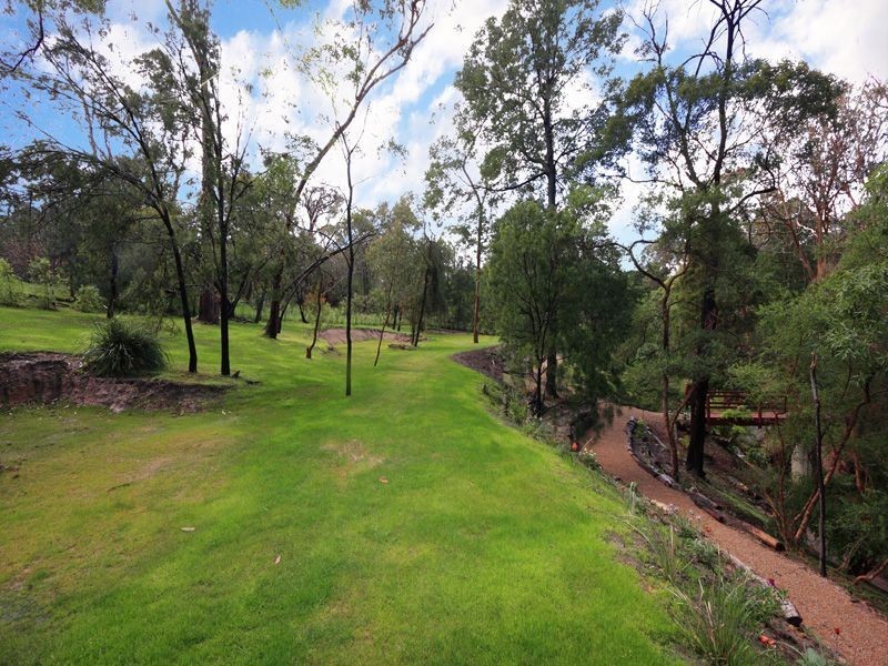 7 Camelot Court, Mount Eliza VIC 3930