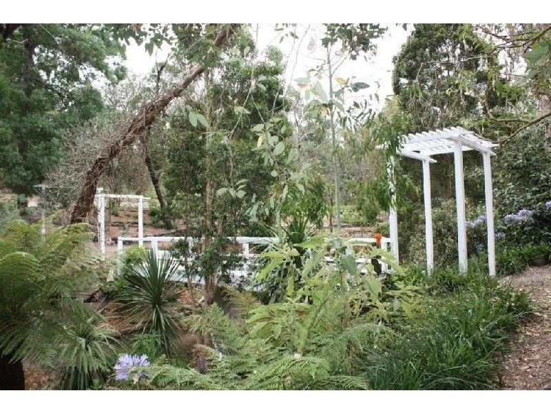 7 Camelot Court, Mount Eliza VIC 3930