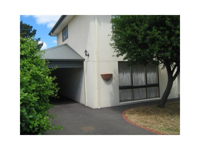 10 Yewers Avenue, Mount Eliza VIC 3930