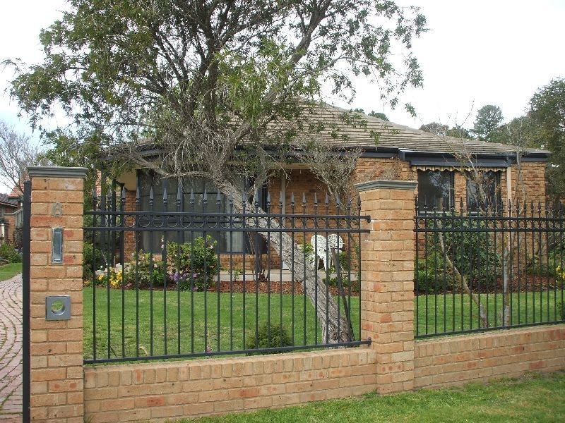 6 OLD MORNINGTON ROAD, Mount Eliza VIC 3930