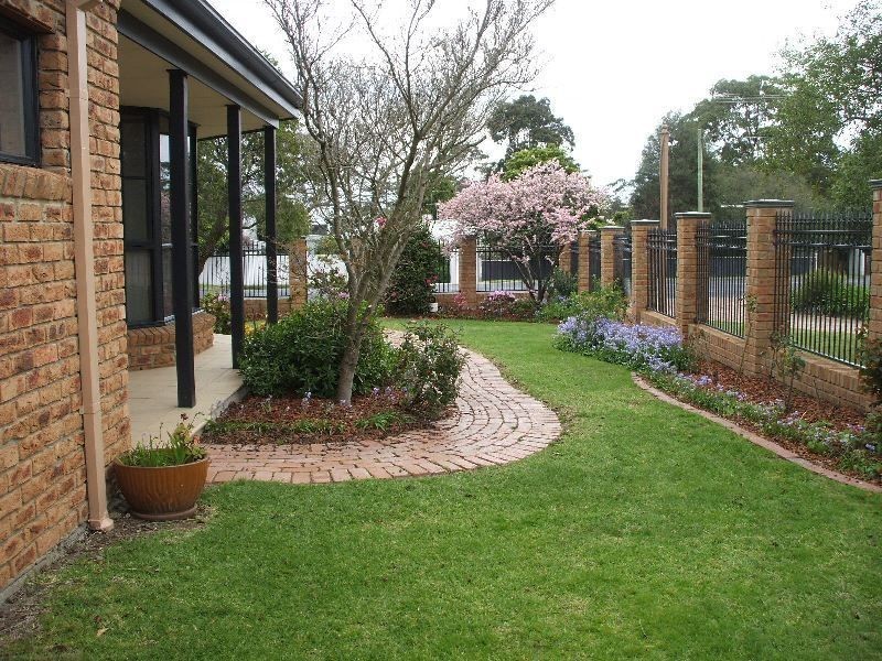 6 OLD MORNINGTON ROAD, Mount Eliza VIC 3930