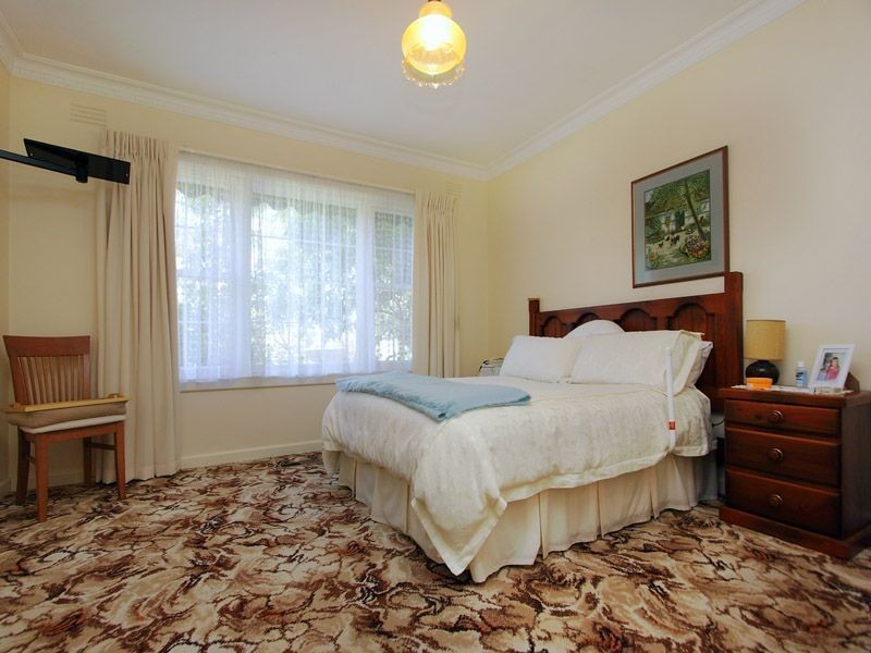 6 Betty Avenue, Mount Eliza VIC 3930