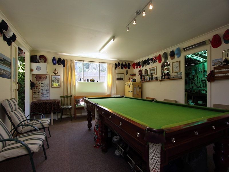 6 Betty Avenue, Mount Eliza VIC 3930