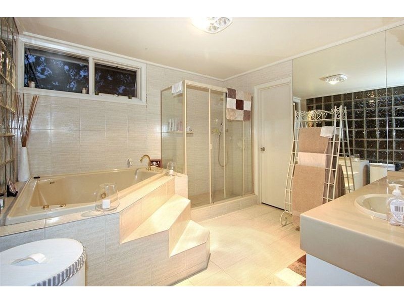 54 Winona Road, Mount Eliza VIC 3930