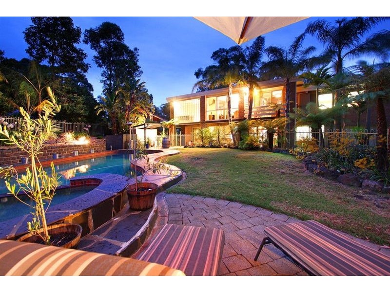 54 Winona Road, Mount Eliza VIC 3930
