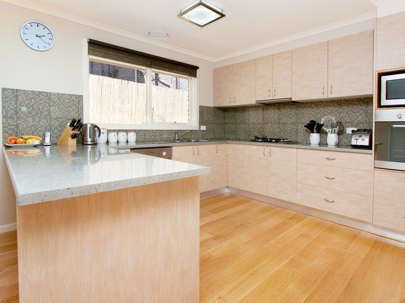 77 Rutland Avenue, Mount Eliza VIC 3930