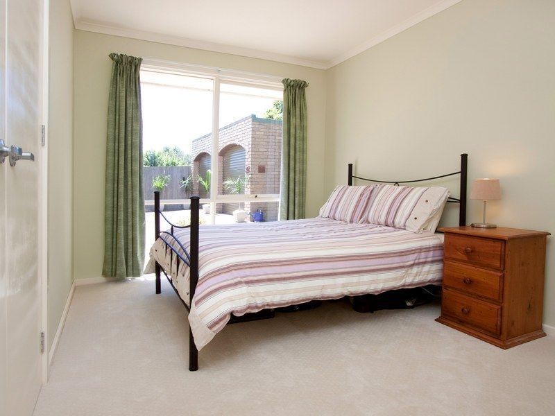 77 Rutland Avenue, Mount Eliza VIC 3930