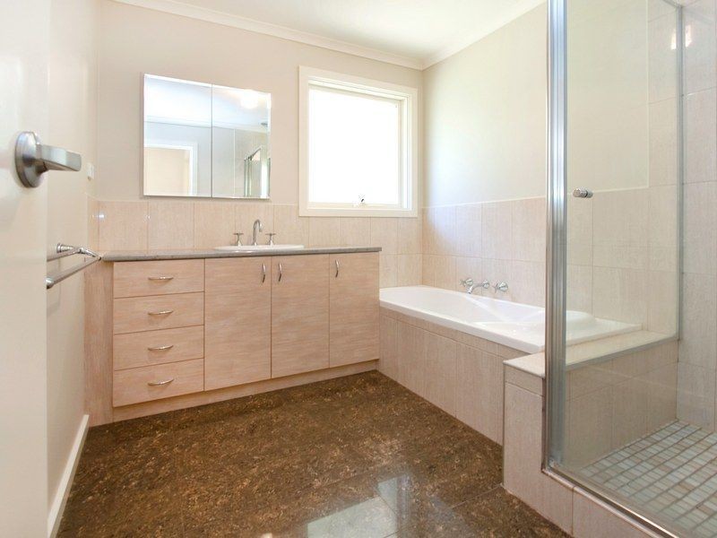 77 Rutland Avenue, Mount Eliza VIC 3930