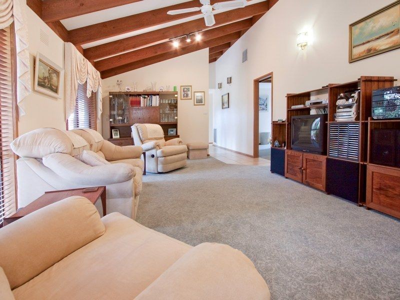 26 Volitans Avenue, Mount Eliza VIC 3930