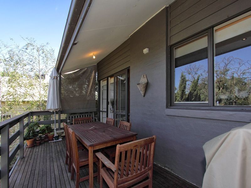 10 Bellevue Crescent, Mount Eliza VIC 3930