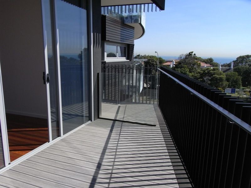 16/2 ROSS STREET, Mornington VIC 3931