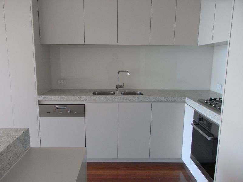 16/2 ROSS STREET, Mornington VIC 3931