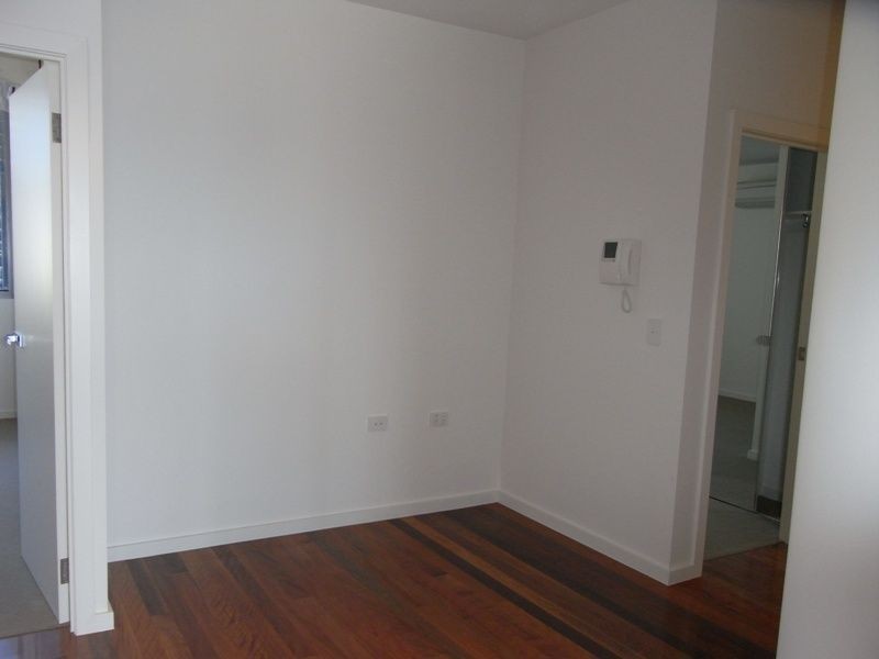 16/2 ROSS STREET, Mornington VIC 3931