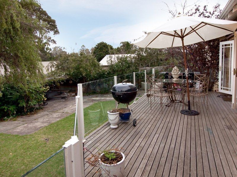 60 Old Mornington Road, Mount Eliza VIC 3930