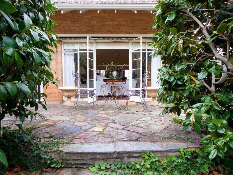 60 Old Mornington Road, Mount Eliza VIC 3930