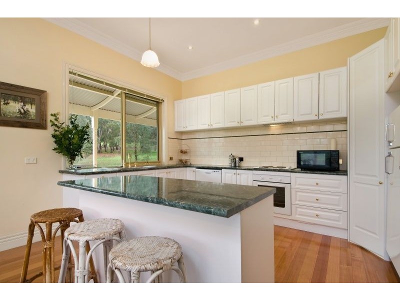 256 Dry Creek Road, Bonnie Doon VIC 3720