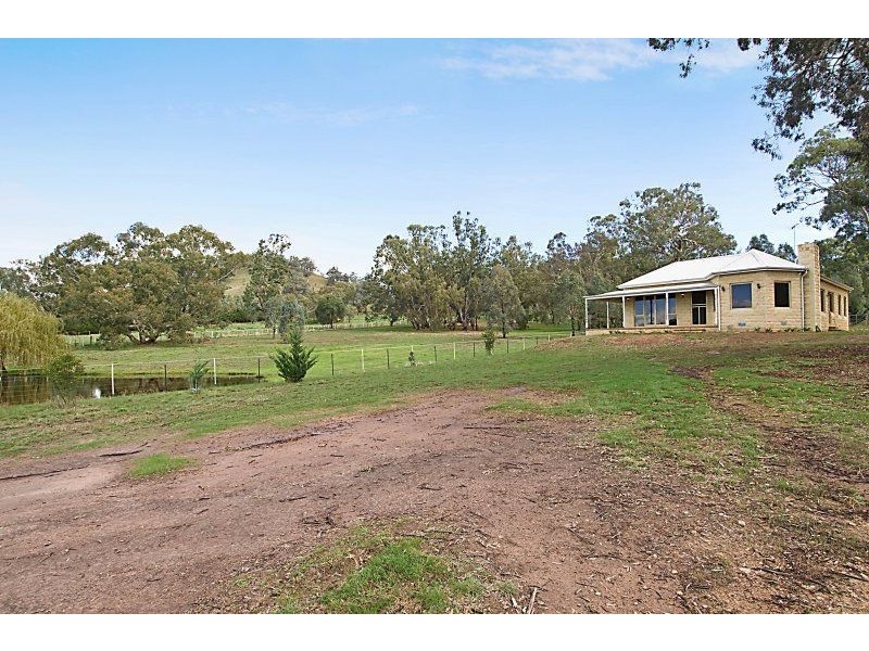 256 Dry Creek Road, Bonnie Doon VIC 3720
