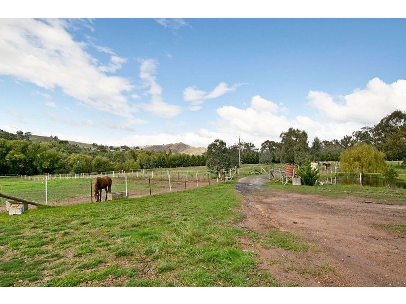 256 Dry Creek Road, Bonnie Doon VIC 3720