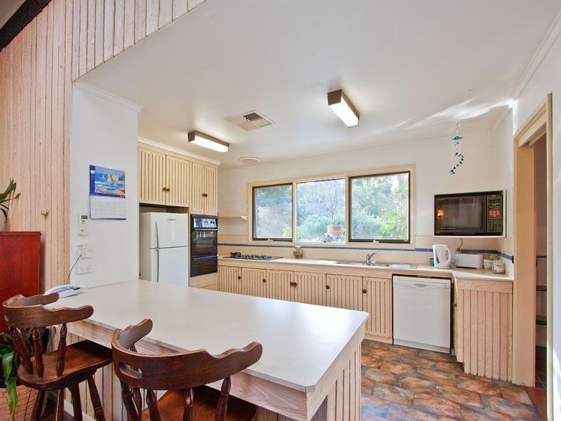 6 Camelot Court, Mount Eliza VIC 3930