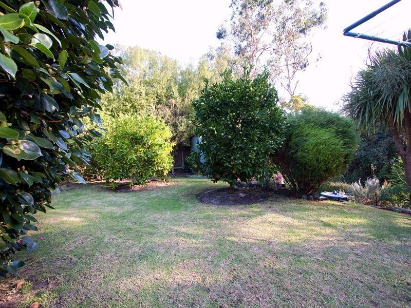 6 Camelot Court, Mount Eliza VIC 3930