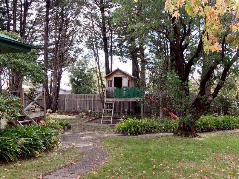 26-28 Bambra Street, Mount Eliza VIC 3930