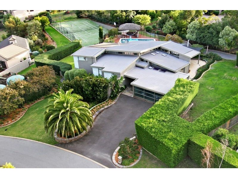 10 Bilgola Court, Mount Eliza VIC 3930