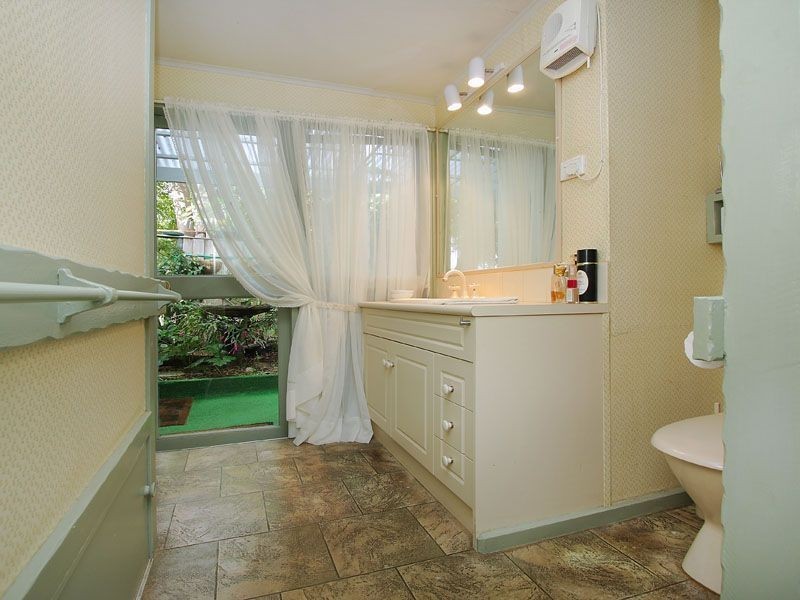 24 Bethanga Street, Mount Eliza VIC 3930