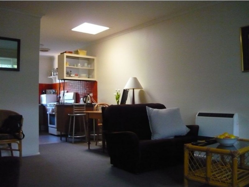 2/6 Coonara Avenue, Mount Eliza VIC 3930