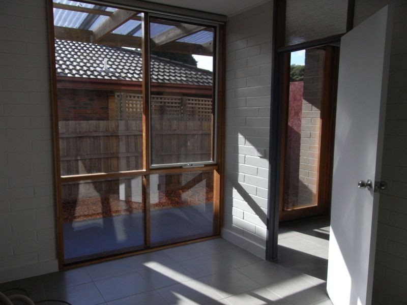 2/151 Mt. Eliza Way, Mount Eliza VIC 3930