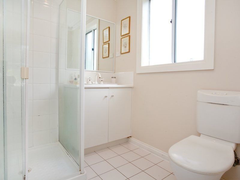18 Banool Crescent, Mount Eliza VIC 3930