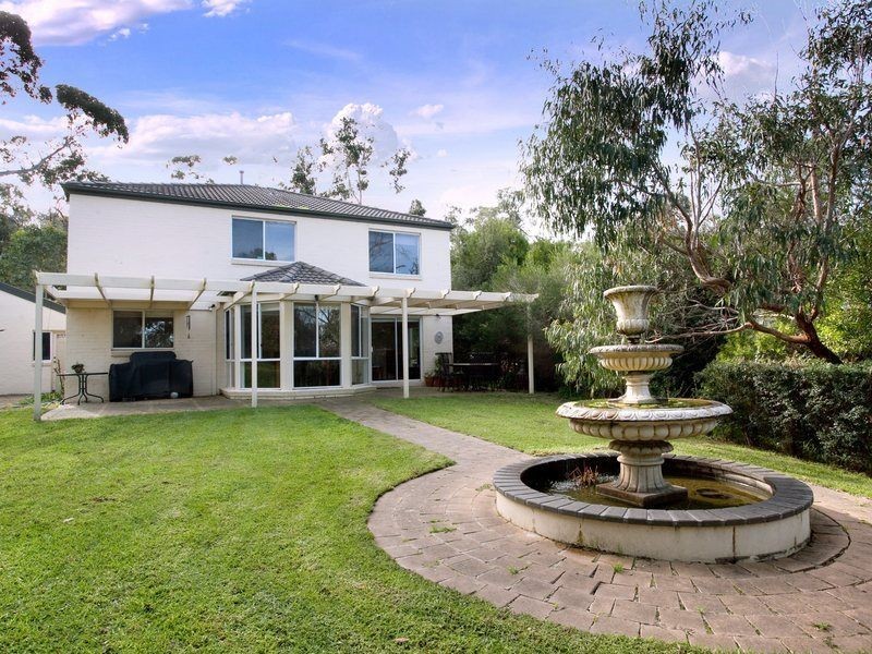 18 Banool Crescent, Mount Eliza VIC 3930
