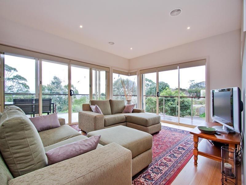 16 Mohilla Street, Mount Eliza VIC 3930