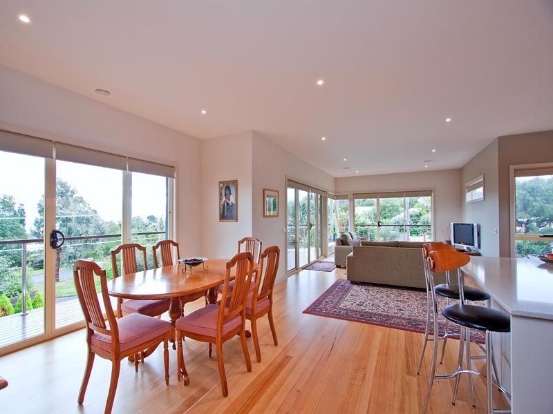 16 Mohilla Street, Mount Eliza VIC 3930