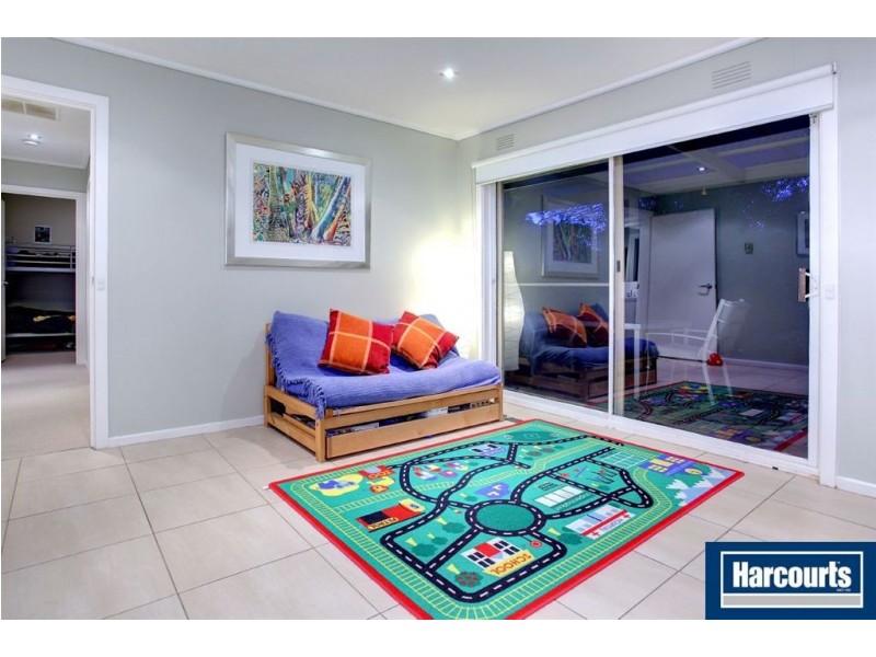 352 Canadian Bay Road, Mount Eliza VIC 3930